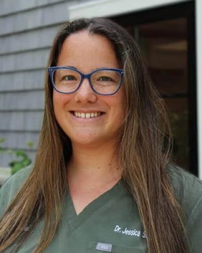 Dr Jessica Shepard of Duxbury Animal Hospital